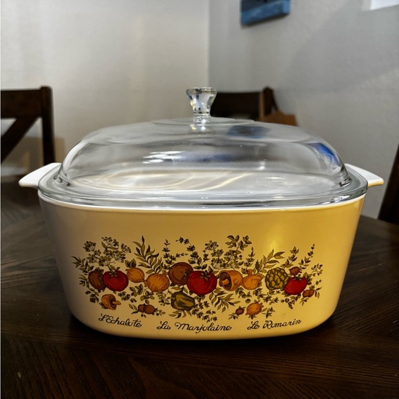 Corningware La Marjolaine Casserole Dish with Floral Design - Picture 1 of 4